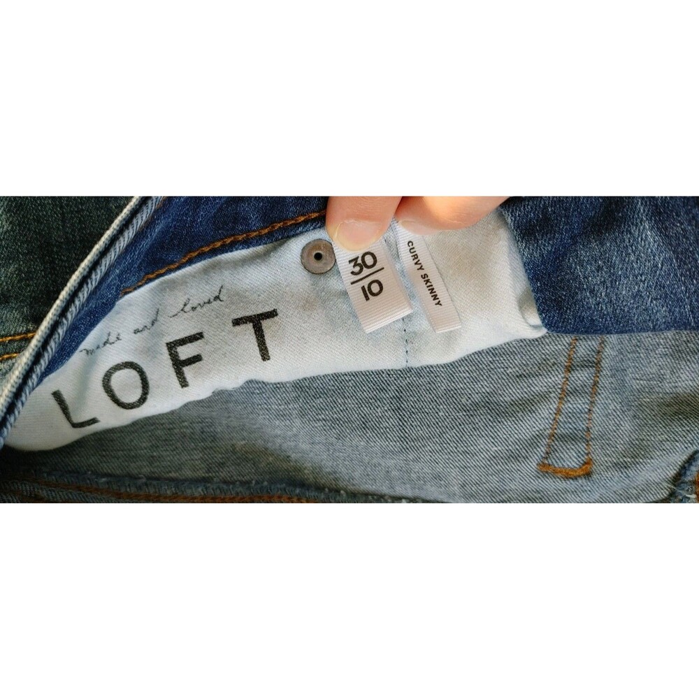 Loft Women's Curvy Skinny Distressed Jeans 10 / 30 Mid Rise Stretch Medium Wash - Picture 6 of 7